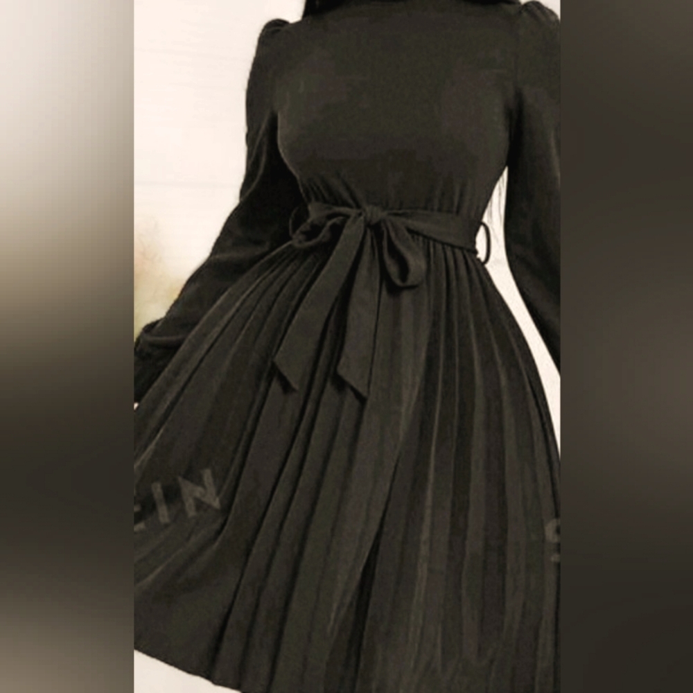 Cute black dress
